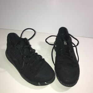 Nike Kylie Basketball Shoes
